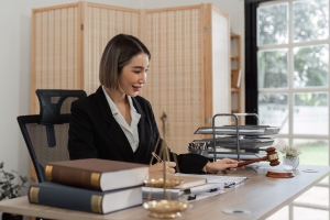 Expert Attorney for Workplace Disputes and Legal Issues