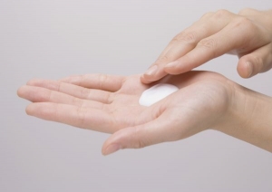 Best Body Moisturizers for Summers vs. Winters