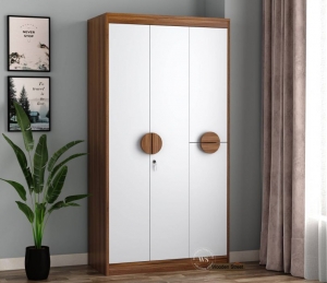 Redefining Bedroom Storage: Your Comprehensive Guide to Choosing a Wooden Almirah
