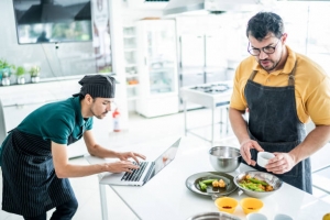Online Food Safety Course in London: Why Your Hospitality Employees Need One