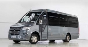 Wise Travel Choices with Minibus Hire for Group Journeys