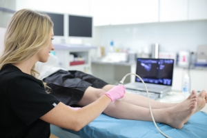 What is a vein specialist called for varicose veins treatment?