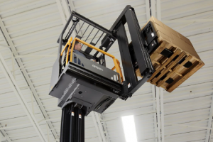 Using Pallet Racking and Forklifts to Maximize Warehouse Efficiency