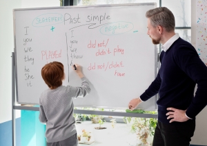 How Dry Erase Whiteboards Foster Deeper Learning in the Digital Age