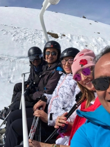 Monthly Icebreaker Party in Paris – Connect, Laugh & Mingle