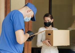 How Same-Day Pharmacy Delivery Works and Why Icon Pharmacy is a Game Changer in Chigwell