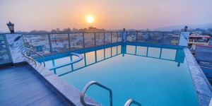12 Stunning Rooftop Pool Hotels in Rishikesh for Scenic Views and Comfort