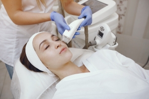 Celebrity-Backed Laser Hair Removal Clinics In Dubai: Do They Deliver?
