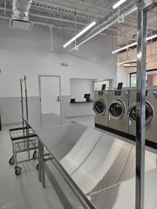 Luxe Laundromat - Effortless Laundry Services in Muhlenberg, PA