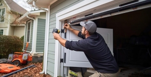 Residential Garage Door Repair in The Woodlands, TX: Common Problems and Solutions