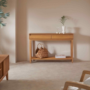 Small Console Tables: Big Style for Compact Spaces