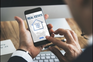 What Key Features Should a Real Estate App Include?