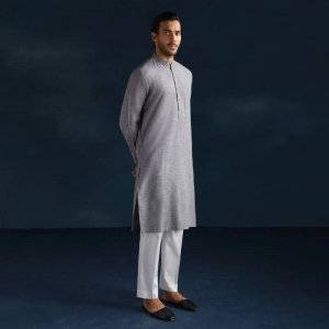 Handmade Kurta for Men: Style Tips and Outfit Ideas