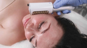 Sculpting Confidence: The Rise of Face Slimming Treatments and Lip Fillers in Delhi