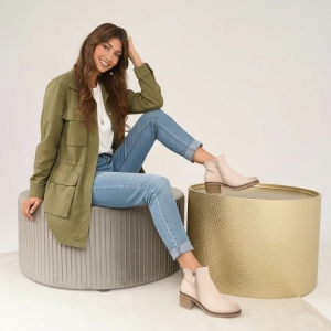 Women's L'Artiste Boots vs. Other Designer Boots: Which Is Worth the Step?