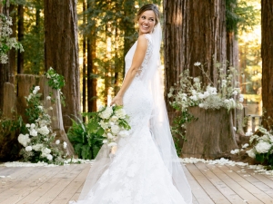 How to Choose Your Dream Wedding Dress