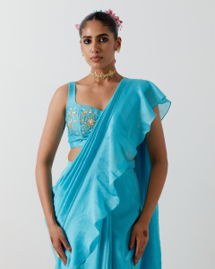 Experience Timeless Elegance with Vinusto Luxe - Craftsmanship Meets Couture