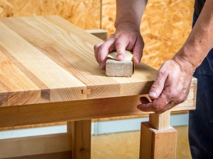 The Art of Precision: Transforming Homes with Finish Carpenter Services in Naples FL