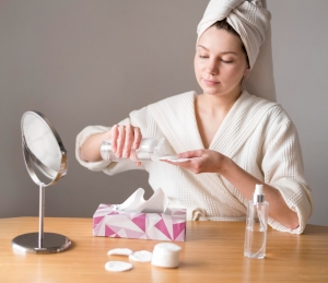 Struggling With Dry Skin? Top 5 Products to Keep Your Skin Soft and Glowing
