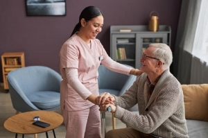 The Emotional Benefits of Moving to a Memory Care Senior Living Community