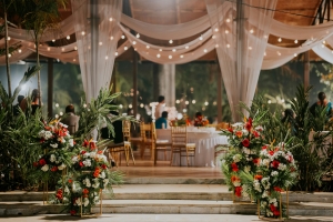 How to Make Wedding Stage Decoration Ideas: A Creative Guide