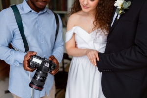 Why a Wedding Photographer in Doha With a Photojournalist Eye Is the Perfect Choice