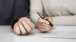 Guiding You Through Life’s Toughest Moments: Trusted Divorce Lawyers in Grand Rapids, MI