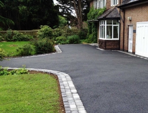 Keep Your Outdoor Space Beautiful with Garden Maintenance Rushden