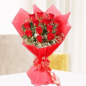 Same Day Flowers Delivery in Delhi – Send Fresh Blooms & Gifts Online with YuvaFlowers
