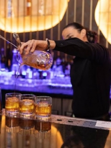 Struggling to Find the Right Vibe? Your Guide to the Top Bar Downtown Miami Experiences