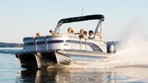 Why a Party Boat Rental in Lake Tahoe is Your Ultimate Celebration Solution