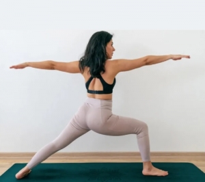 Unlock Holistic Wellness with Ayurveda Treatment in Kalyan West at Dirghayuh Treatment Centre