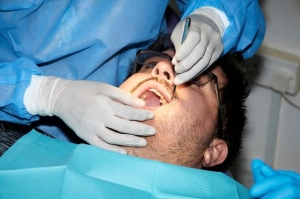 What to Expect During a Tooth Extraction in Brookline