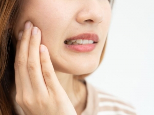 What Types of Dental Treatment Are Commonly Used to Relieve Tooth Nerve Pain?