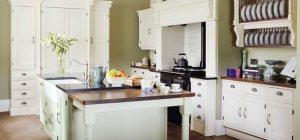 5 Must-Have Furnishings in a Luxury Italian Kitchen