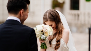Top Qualities That Define the Best Wedding Officiants