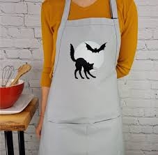 Last-Minute Apron Halloween Costumes That Still Look Amazing