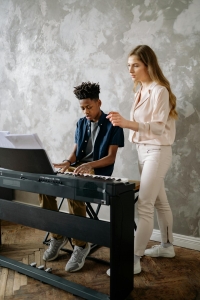 Unlock Musical Potential: Private Piano Lessons in Atlanta and Keyboard Instructors for Kids in Sandy Springs with Imagine Arts