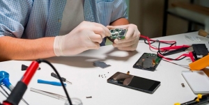 Mobile Phone Repair Shop FAQs: Your Ultimate Fix-It Guide