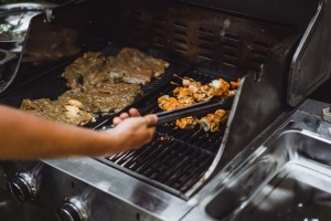How to Make Your Event Shine With a Commercial BBQ Grill in Miami