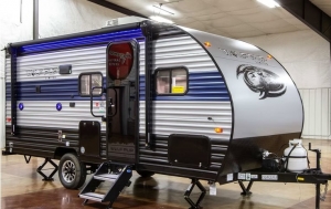 Why 17’ Bunkhouse Travel Trailers Are Perfect for Family Road Trips