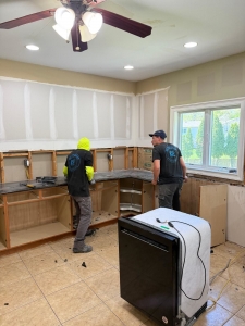 Kitchen Cabinet Removal Service: Fast, Clean
