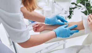 Can Older Adults Benefit from a Blood Test at Home in Dubai?