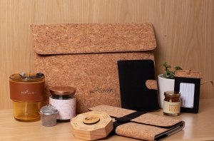 Client Anniversary Gifts That Leave a Lasting Business Impression