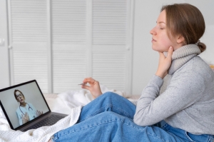 When Marriage Feels Hard or Divorce Feels Inevitable: How Online Divorce Therapy Helps You Find Your Next Step