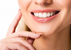 Teeth Whitening Secrets for a Naturally Radiant Smile