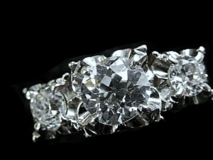 How to Choose the Perfect Vintage Engagement Ring