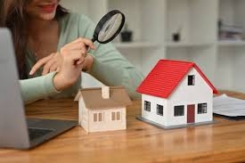 What amenities should be checked when renting apartments?