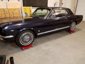 Simplifying Vehicle Movement: Benefits of Using Auto Wheel Dollies Today