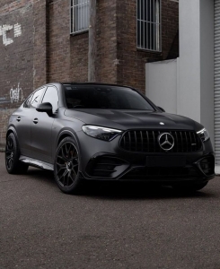 Hire Luxury Mercedes for Every Occasion